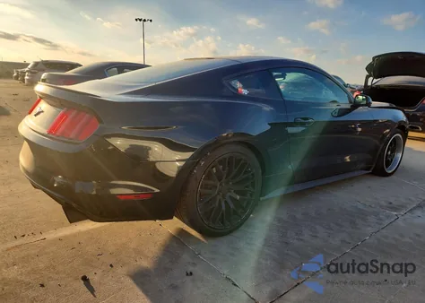 2016 Ford Mustang z USA, uszkodzony, nr VIN 1FA6P8TH1G5266734